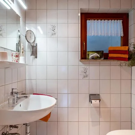 Schreinerhaeusle Naehe Titisee * Himmelreich